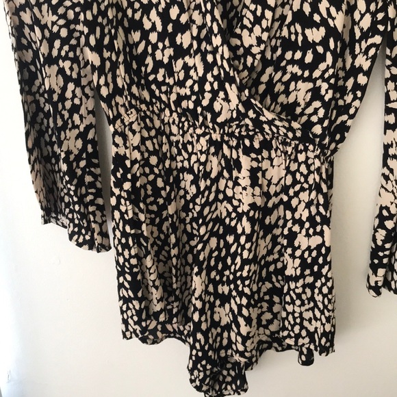 Blue Life / Planet Blue animal print Romper - Picture 3 of 3